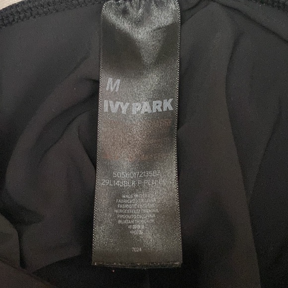 IVY PARK Bike Shorts - Picture 7 of 7